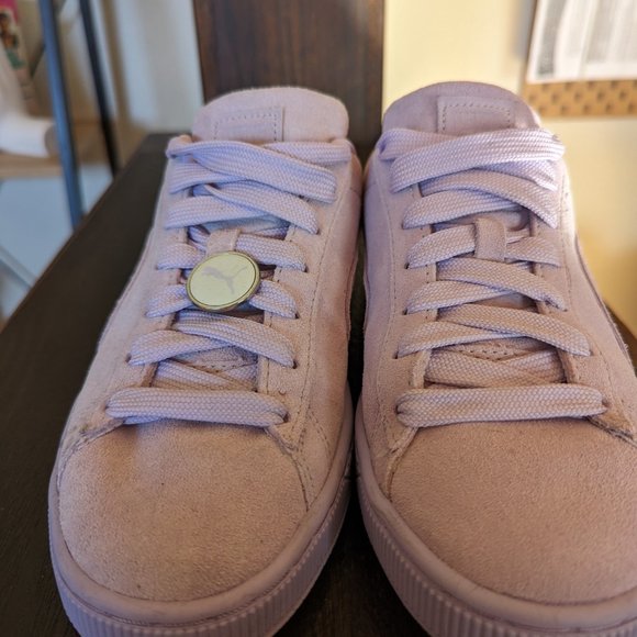 PUMA LAVENDER SUEDE INTERNATIONAL WOMENS DAY - Picture 3 of 6